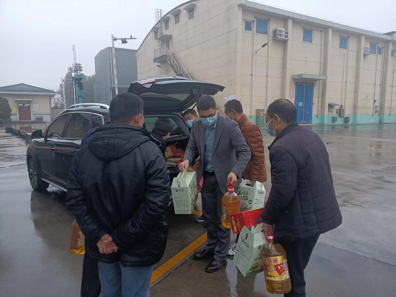高淳國(guó)資集團(tuán):春節(jié)慰問(wèn)暖人心 組織關(guān)懷顯真情