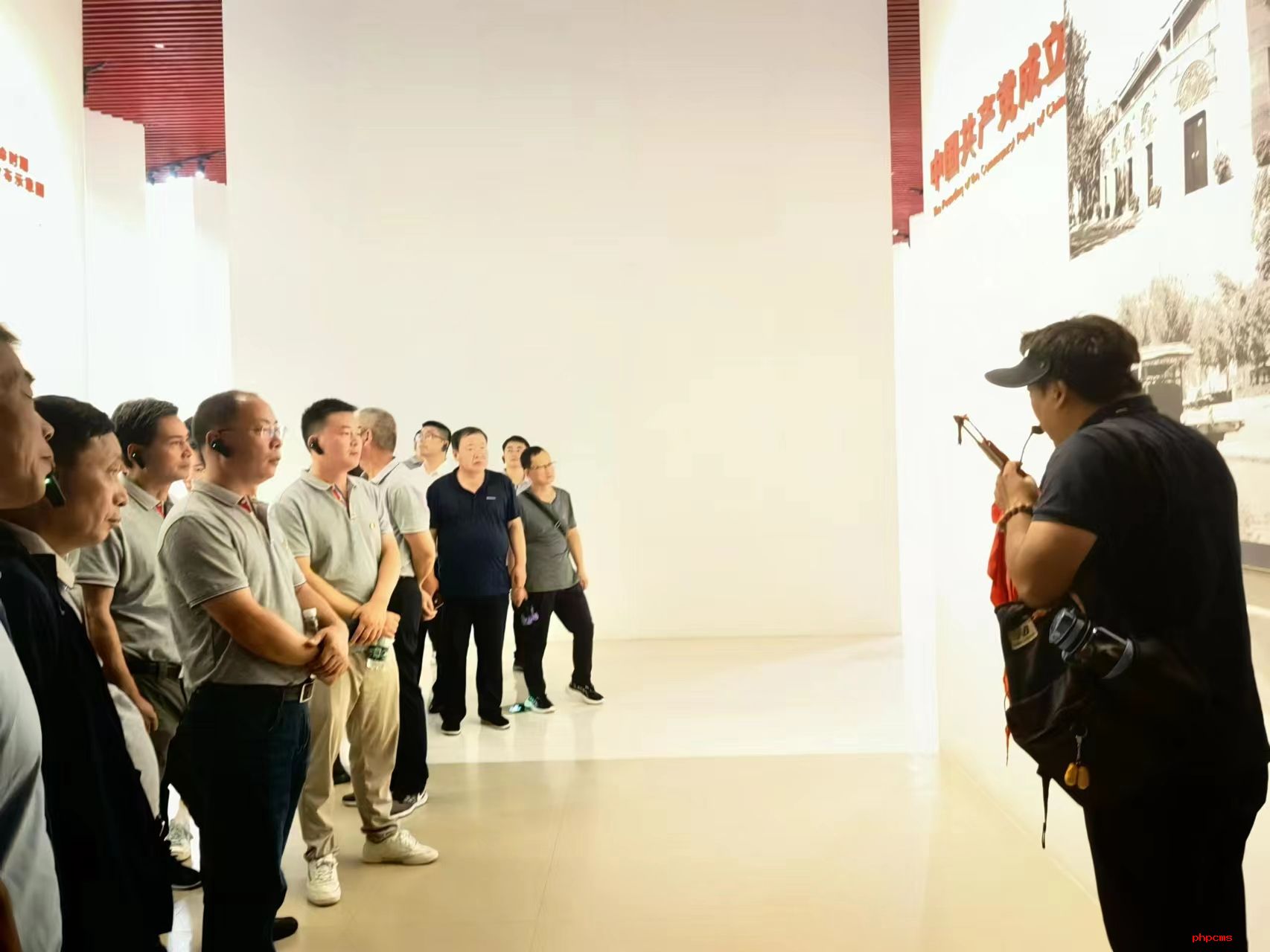 糧食購銷公司黨支部開展主題黨日活動