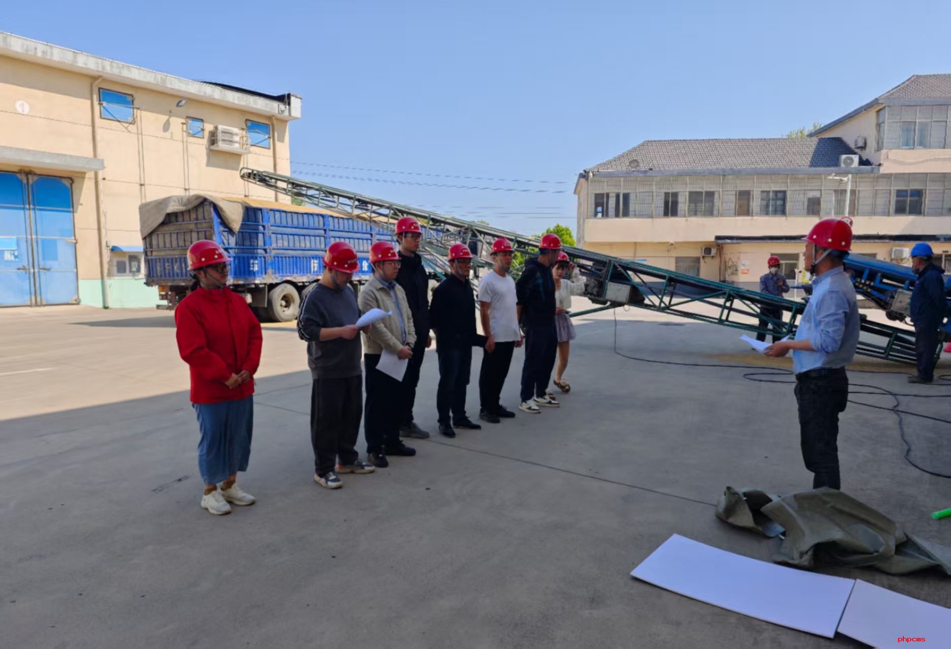 糧食購(gòu)銷公司開展觸電事故應(yīng)急演練